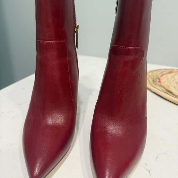 Micheal Kors Rue Leather Boots - Picture 1 of 9